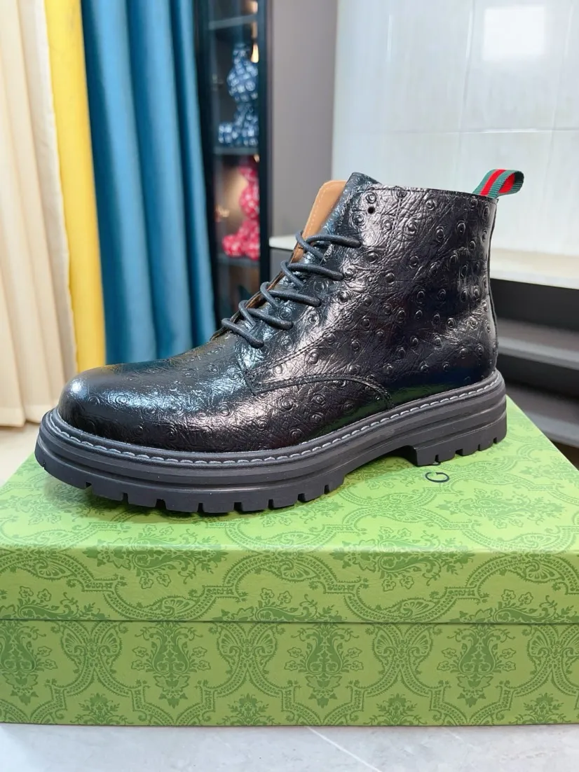 Men's shoes 💰540🌸🌸 (GUCCI) [cow lining plus velvet optional] [can be made without standard] New product Martin boots imported from Canada with full top layer high mercerized frosted fabric, punched using 3D digital technology, high-end and classy, ​​versatile to wear, full of three-dimensionality, close pictures will make you obsessed with the leather. You can't extricate yourself ~ the best on the market.          Fabric: Cowhide/Embossed Lining: Cowhide.          Please make a note when placing an order, sizes: 38-44 (37, 45, 46 can be customized and cannot be returned or exchanged) 5 colors available; black, gray, khaki, coffee, and earthy yellow